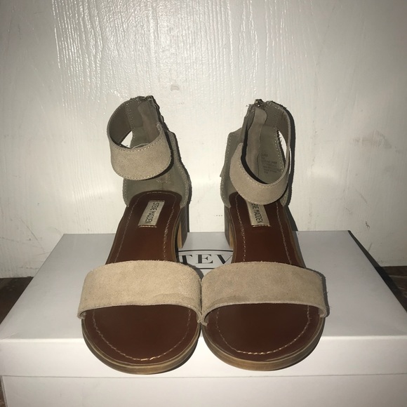 Steve Madden Nude Heeled Snadals - Picture 4 of 4